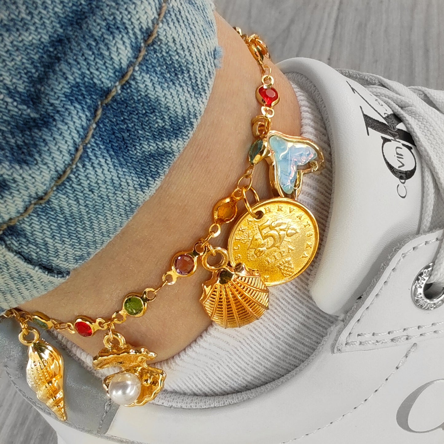 ZLATNA NANOGICA LOSTURA